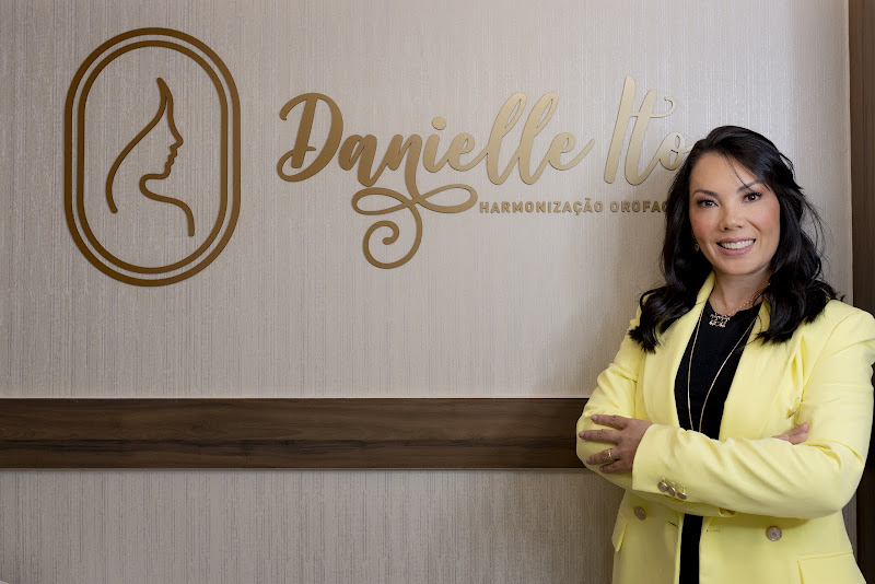 Foto 2 de Dra. Danielle Ito - Harmonização Orofacial
