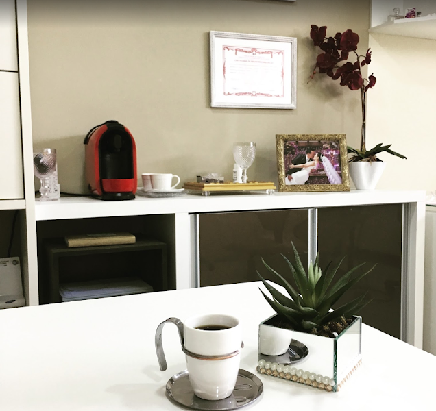 Foto 3 de Dra. Danielle Ito - Harmonização Orofacial