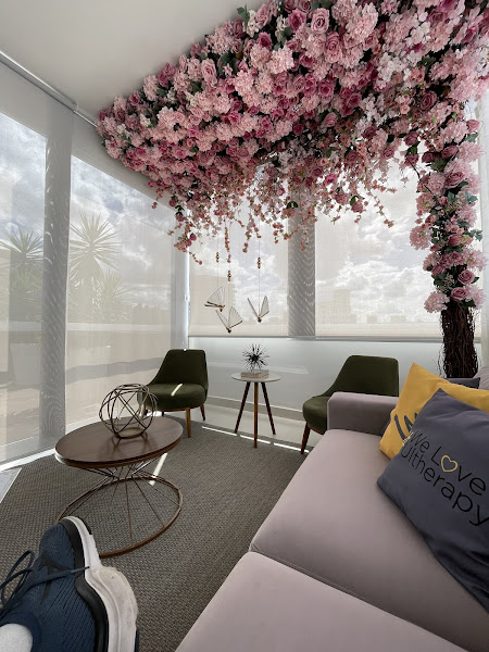 Foto 2 de Dra. Danielle Modanese - Periodontia Especializada