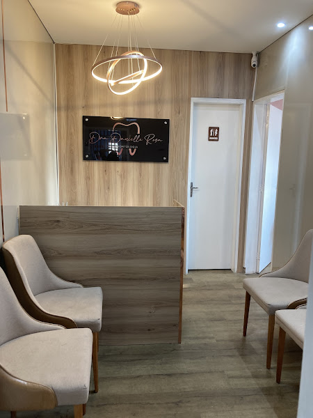 Foto 2 de Dra. Danielle Rosa | Odontologia Estética SP