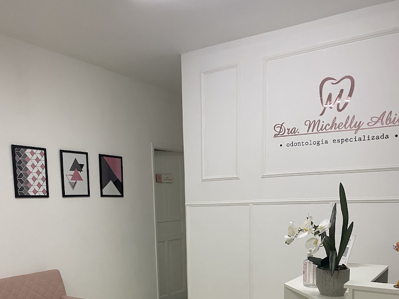 Foto 9 de Dra. Danielle Rosa | Odontologia Estética SP