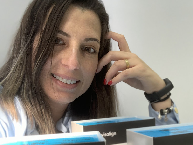 Foto de Dra Danubia Biondi | Campinas | Ortodontia | Alinhadores | Clínica Geral| Prótese |