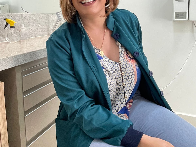 Foto de Dra. Danyella Rodrigues - Implantodontista