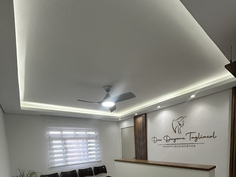 Foto de Dra Dayane Tagliacol Odontologia