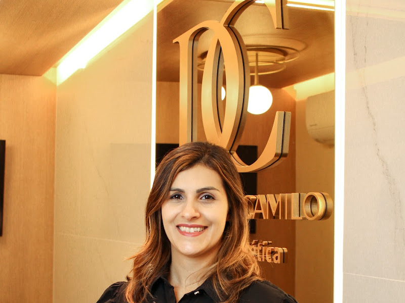Foto de Dra. Débora Camilo | Clínica Odontológica - Cachambi/RJ