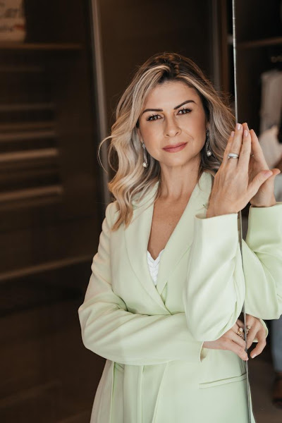 Foto 2 de Dra. Débora Carvalho Harmonização Facial em Macaé