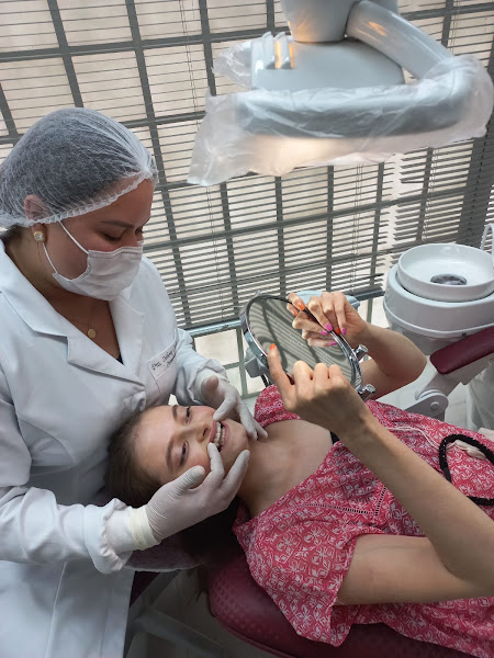 Foto 2 de Dra. Débora Casagrande Kampa / Dentista de aparelhos