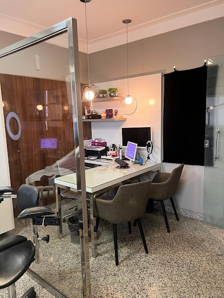 Foto 2 de Dra Débora Gabriel