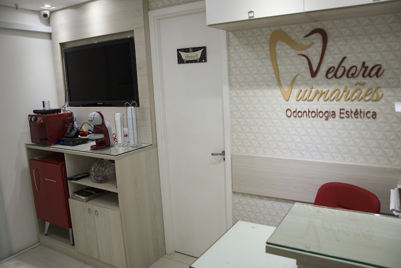 Foto 3 de Dra. Debora Guimarães - Odontologia Estética e Reabilitação Oral
