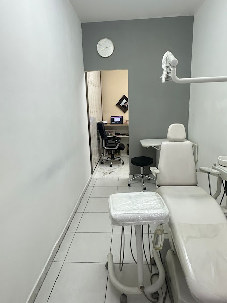 Foto 2 de Dra Débora Hermenegildo odontologia