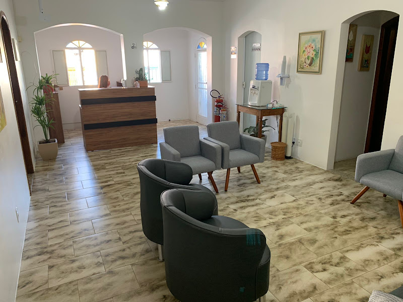 Foto 3 de Dra Débora Lopes de Castro