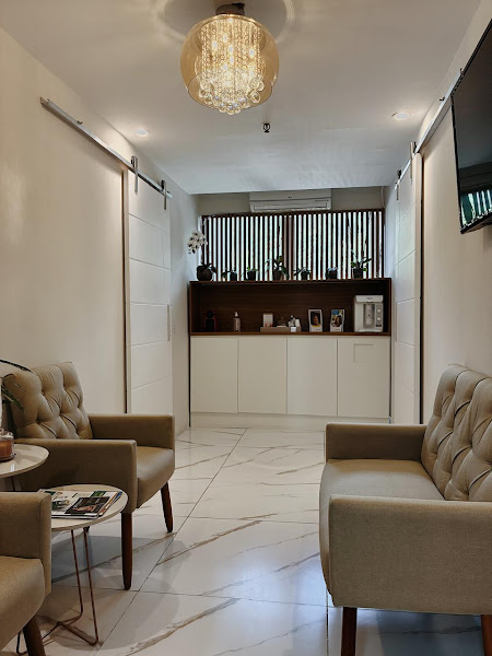 Foto 3 de Dra. Débora Mainieri – Odontologia Estética, Invisalign & Harmonização Facial