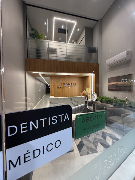 Foto 3 de Dra. Débora Przysiezny • DONTAL Odontologia