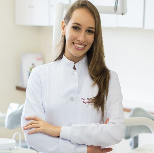 Foto de Dra. Déborah Zolin, Dentista