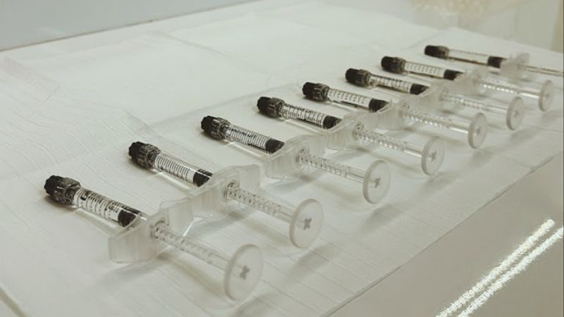 Foto 2 de Dra. Denise Oliveira - Harmonização facial em Marília