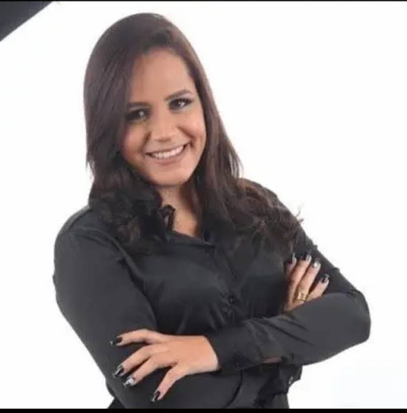 Foto 2 de Dra. Derlyanne Luna