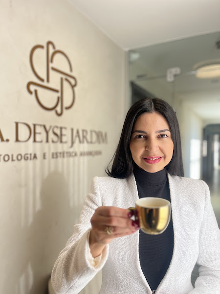Foto 2 de Dra. Deyse Jardim - Clínica de Estética e Odontologia na Savassi em BH