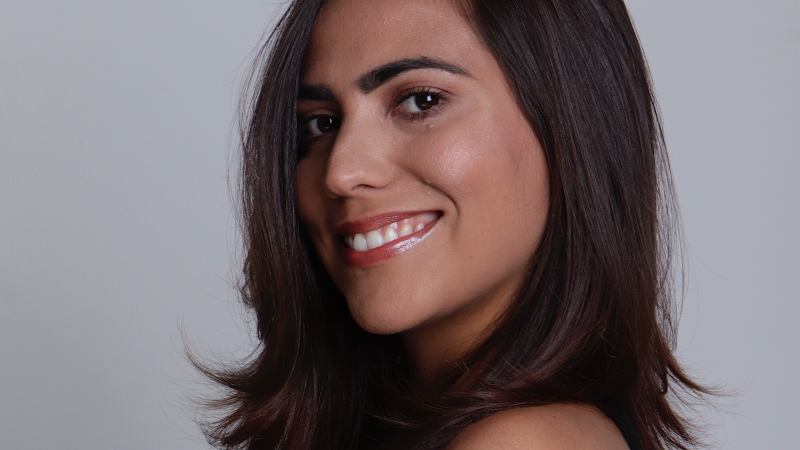 Foto 3 de Dra. Dieme Schettert, Endodontista, Próteses e Odontopediatria