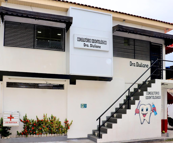 Foto 2 de Dra. Diuliane Menezes Odontologia