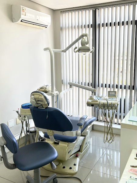 Foto 3 de Dra. Eduarda Benachio | Dentista Clínica Geral e Tratamento de Canal