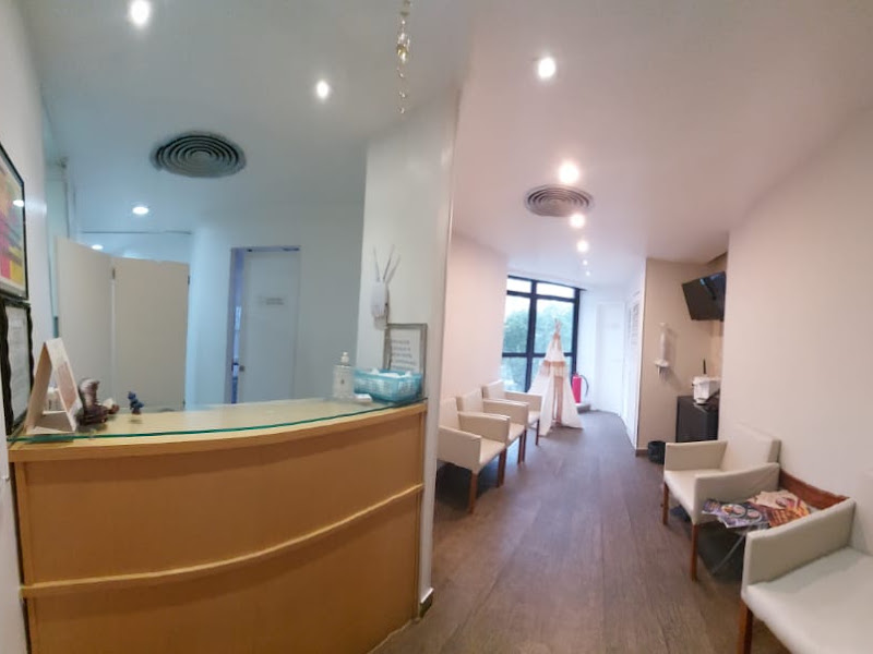 Foto 2 de Dra. Elaine Izel, Dentista