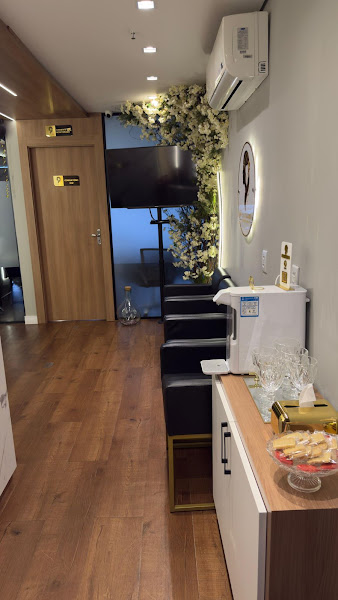 Foto 3 de Dra. Elenita Luzardo - Clínica Odontológica