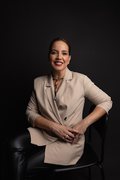 Foto de Dra. Eline Costa Brites | Especialista em ortodontia e dentística