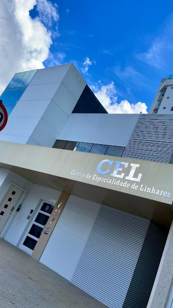 Foto 2 de Dra. Elisângela Crence l Dentista Especialista em Periodontia