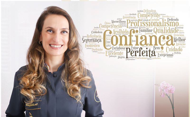 Foto 2 de Dra. Elisângela Dallazen