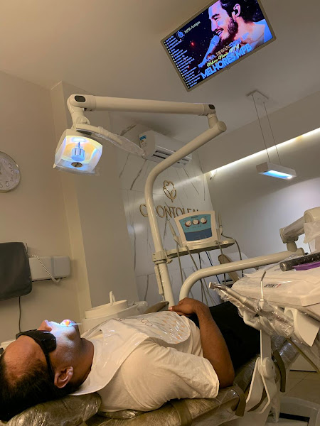 Foto 3 de Dra. Ellen Santana | Cirurgiã-Dentista