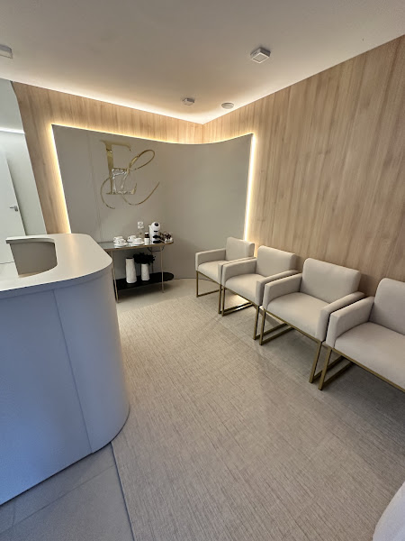 Foto 3 de Dra. Emanuela de Lima Correa Odontologia Especializada