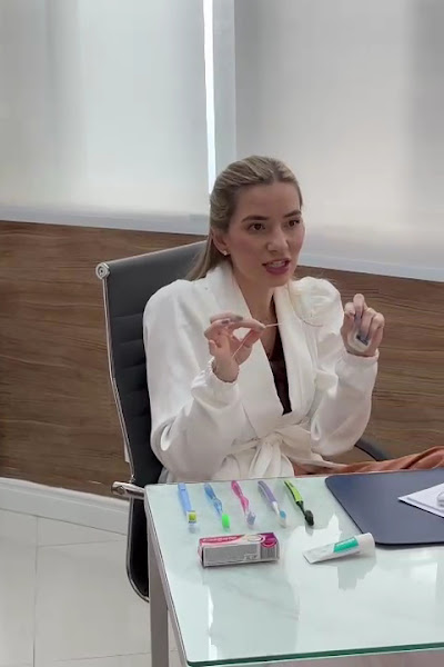 Foto 3 de Dra. Emanuelle Morais - Dentista em Santos