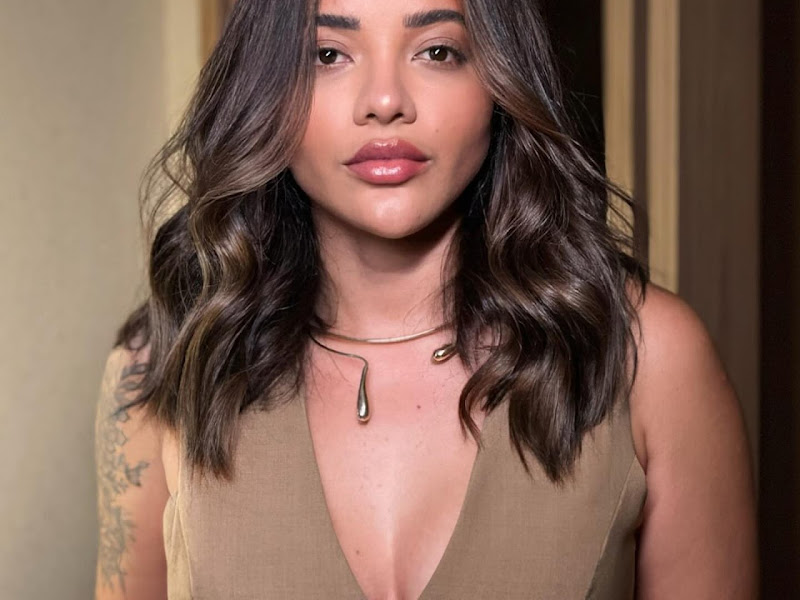 Foto 2 de Dra Emille Magalhães - Harmonização Facial