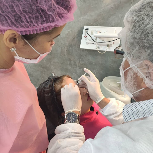 Foto 2 de Dra. Erica Macedo - Médica Dentista