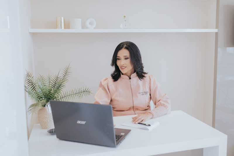 Foto 2 de Dra Erika Albuquerque, Alinhadores estéticos, Ortodontia e OFM