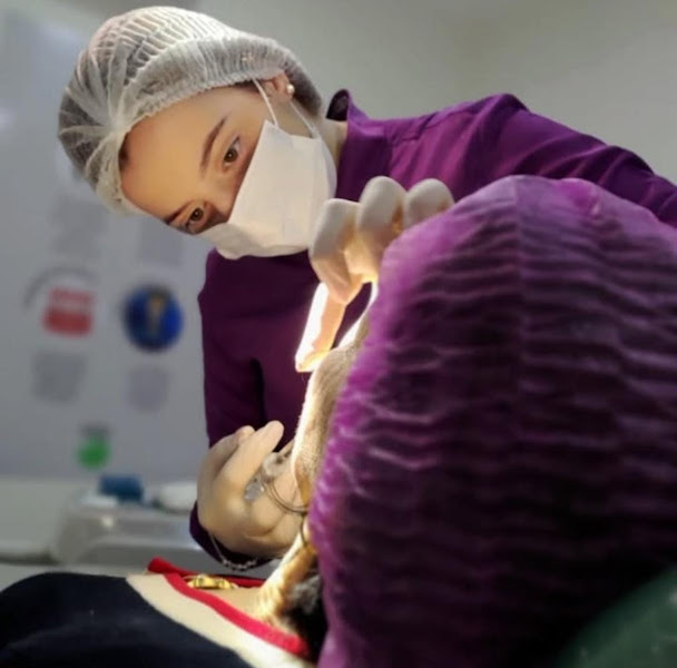 Foto 2 de Dra. Érika Carneiro Odontologia Estética