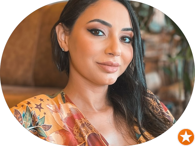 Foto 5 de Dra. Erika Padula, Dentista na Vila da Penha Clareamento Dental Harmonização facial, Implante Oral e Ortodontia