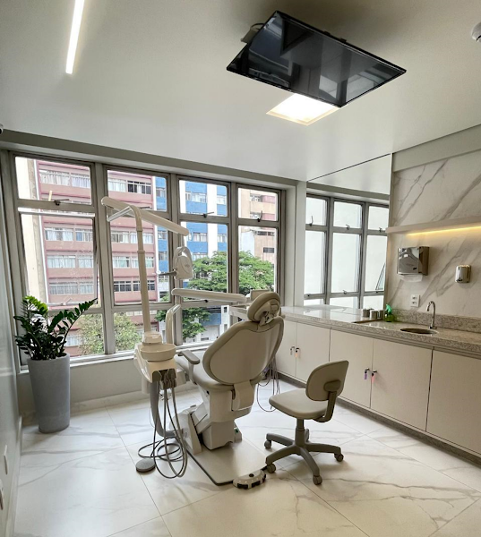 Foto 2 de Dra. Estéfane Avelino - Cirurgiã-dentista