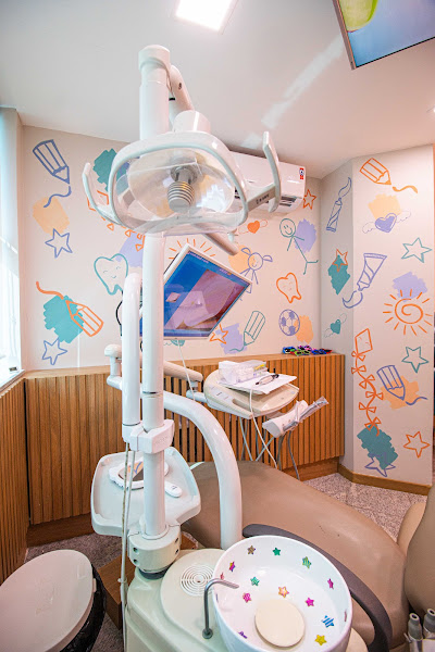 Foto 2 de Dra. Estefany Daroz | Odontopediatra
