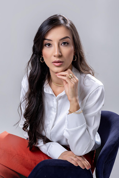 Foto 2 de Dra Estela Biazotto Leão - Harmonização Facial | Preenchimento labial | Ortodontia