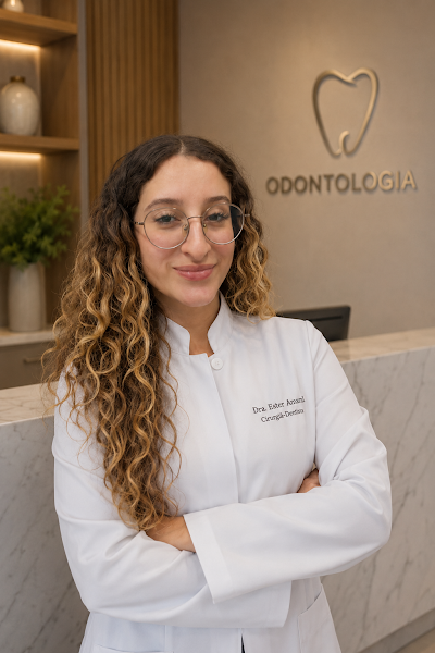 Foto 2 de Dra. Ester Garcia Amaral- Cirurgiã Dentista