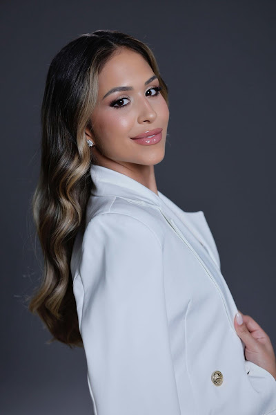 Foto 2 de Dra. Esther Fernandes | Harmonização Facial em Ipatinga