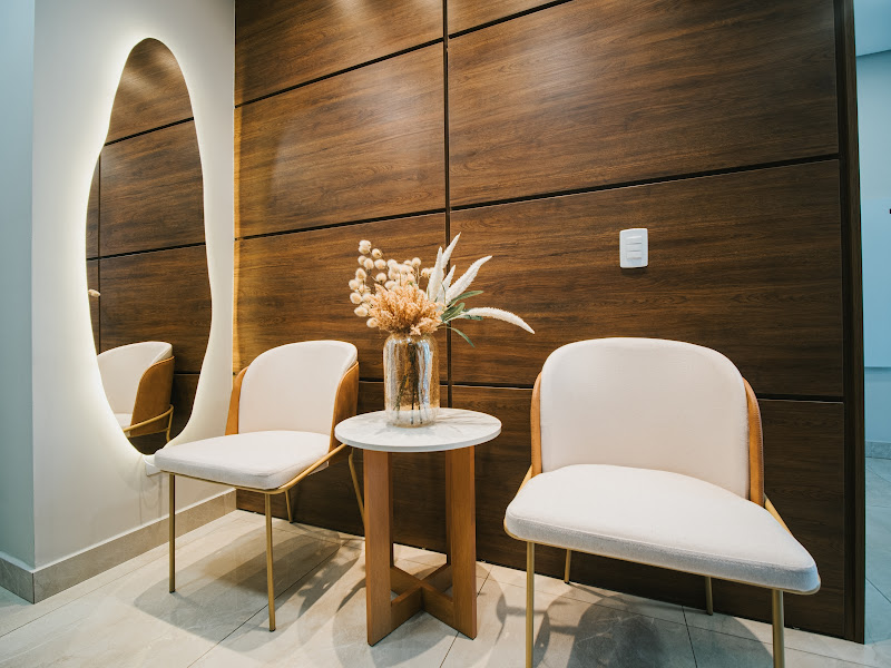 Foto 3 de Dra. Evelin Lopes | Harmonização Orofacial e Rejuvenescimento