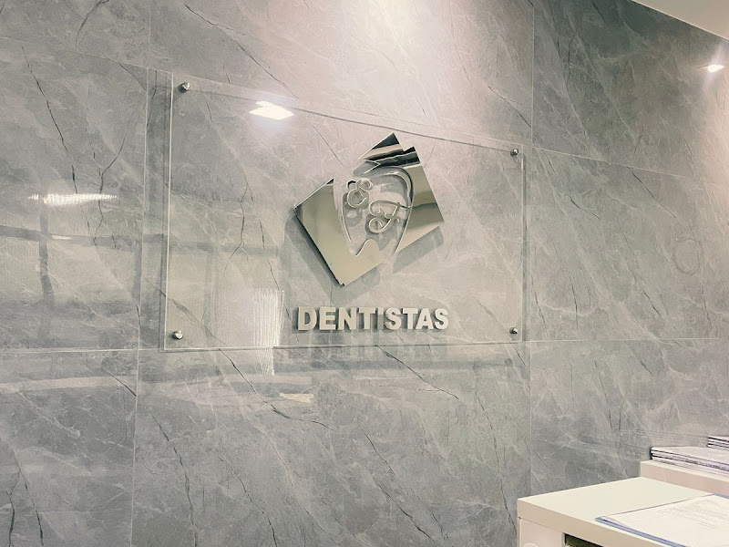 Foto de Dra Evelyn França - Cirurgiã Dentista