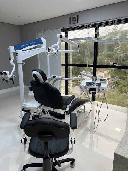 Foto 2 de Dra. Fabi Bleyer - Odontologia e Harmonização Facial