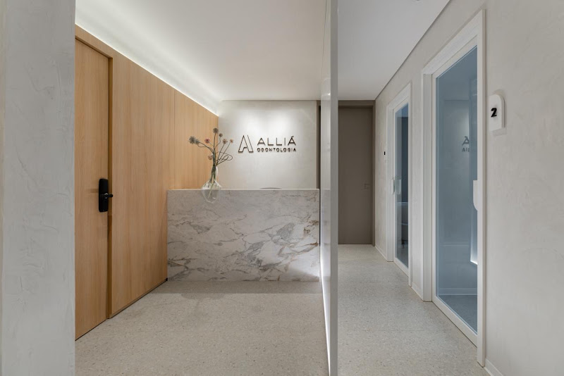 Foto 2 de Dra. Fabiane Canali - Dentista