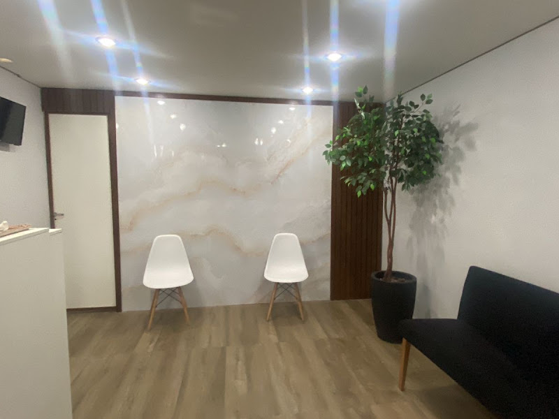 Foto 10 de Dra. Fabíola Rosvita - Dentista