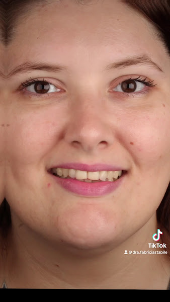 Foto 5 de Dra. Fabricia Stabile | Dentista em São José dos Campos |