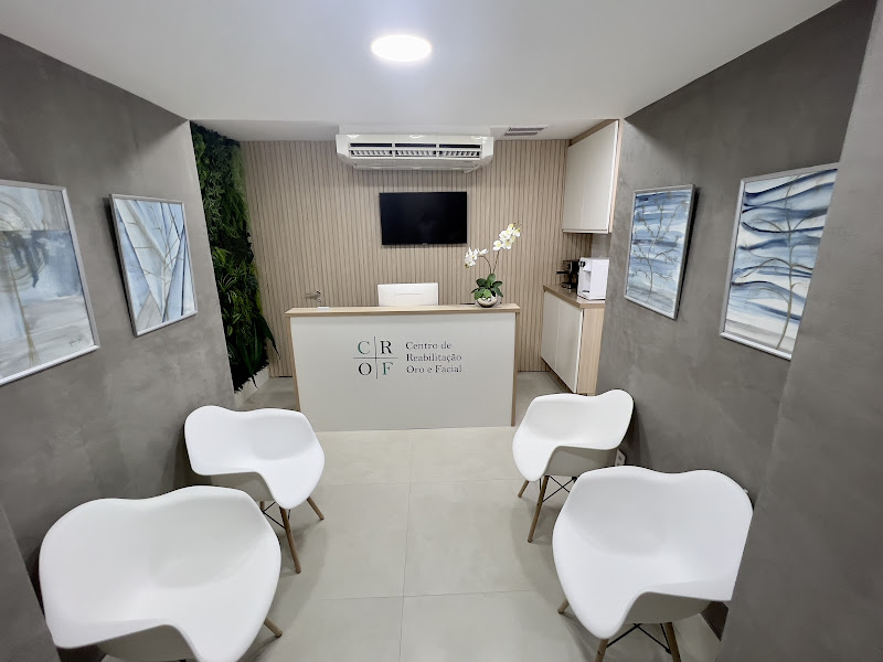 Foto 8 de Dra. Fátima Neves especialista em prótese - Dentista - Clínica sorrir