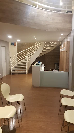 Foto de Dra Fernanda Barreto | Dentista | Bruxismo e DTM | Prótese Dental | Endodontia